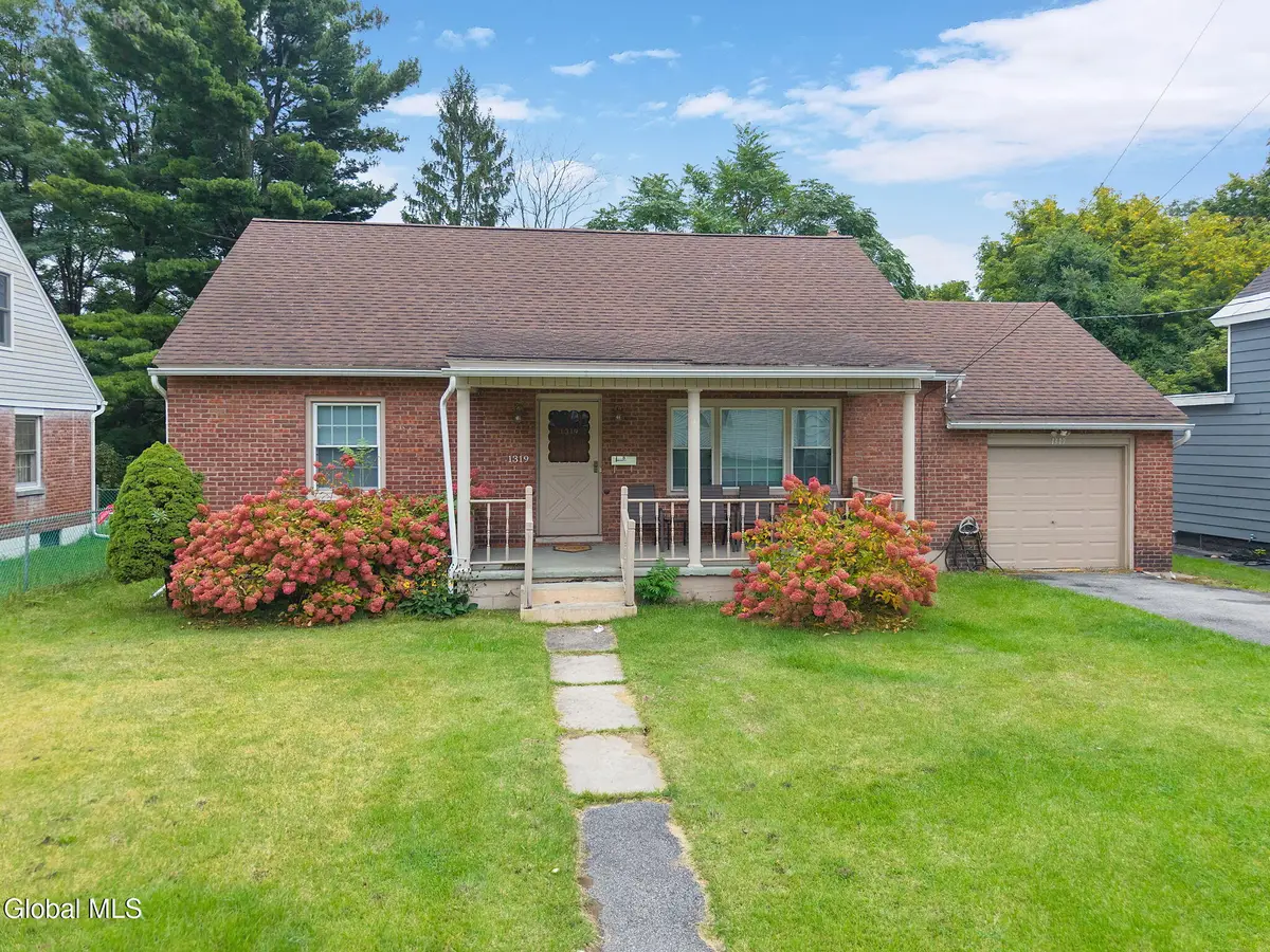 1319 Bradford Street, Schenectady, NY 12306 - #1