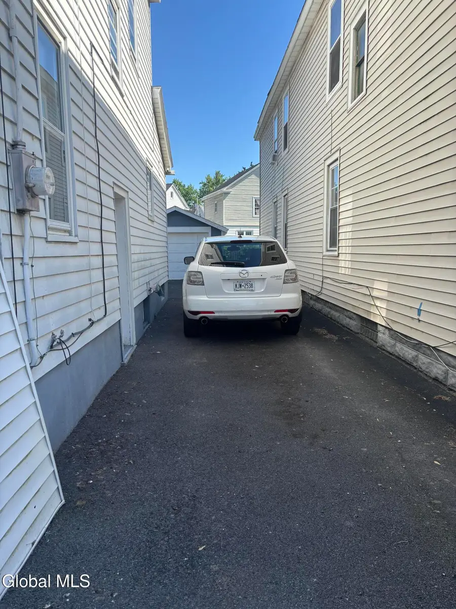 842 Main Avenue, Schenectady, NY 12303 - #2
