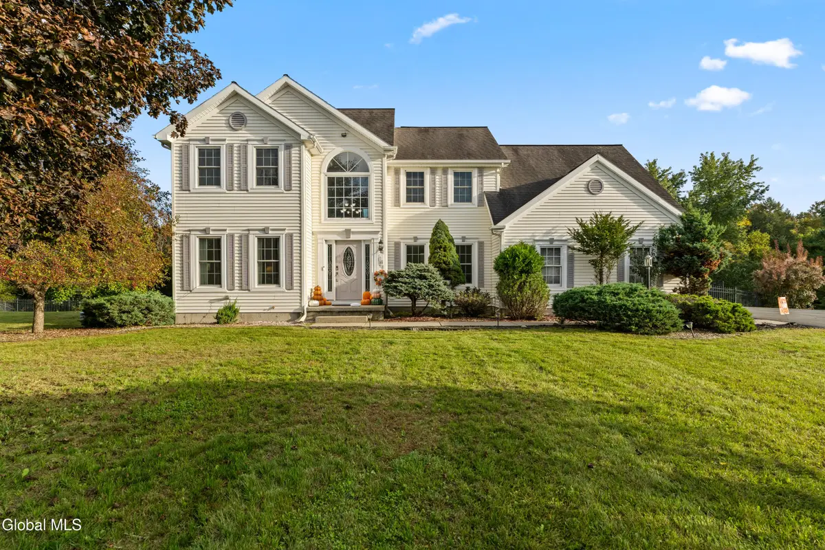 14 Thrush Terrace, East Greenbush, NY 12061 - #1