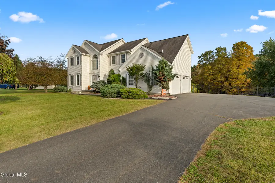 14 Thrush Terrace, East Greenbush, NY 12061 - #3