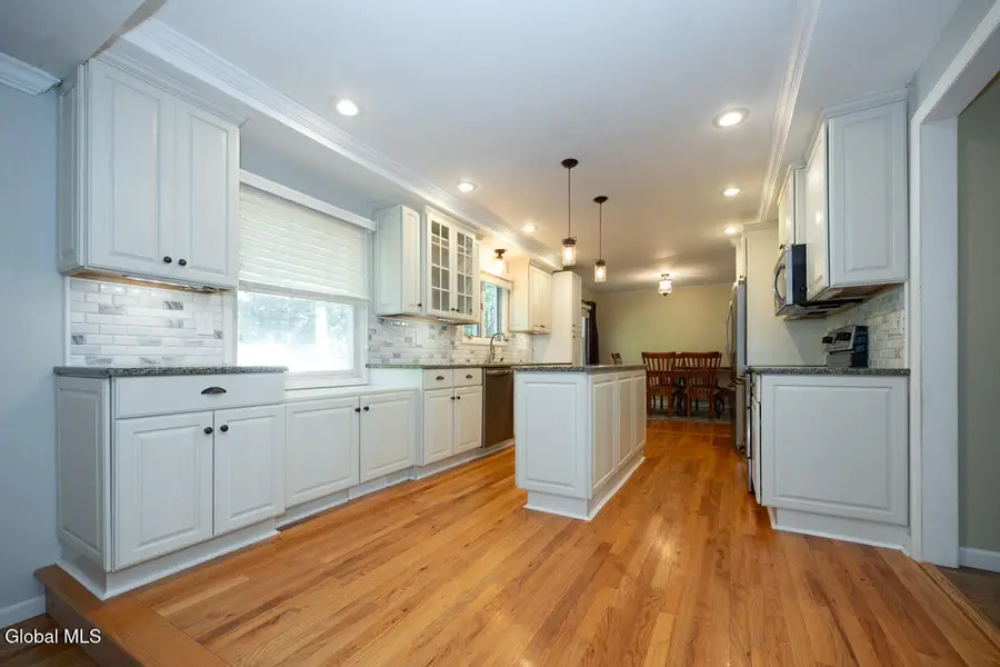3045 Williamsburg Drive, Guilderland, NY 12303 - #2
