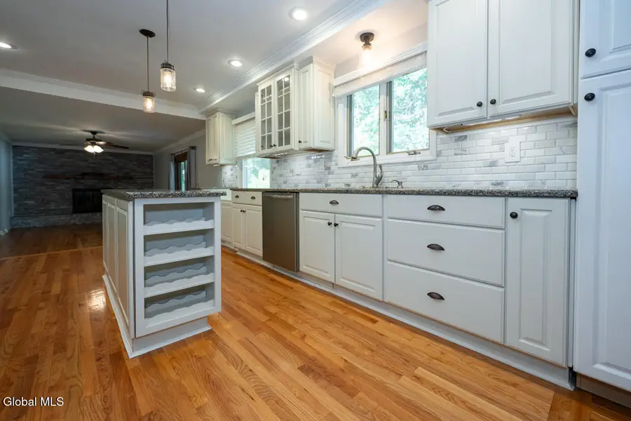 3045 Williamsburg Drive, Guilderland, NY 12303 - #3