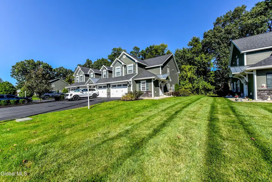 2536 Edgewood Avenue, Rotterdam, NY 12306 - #2