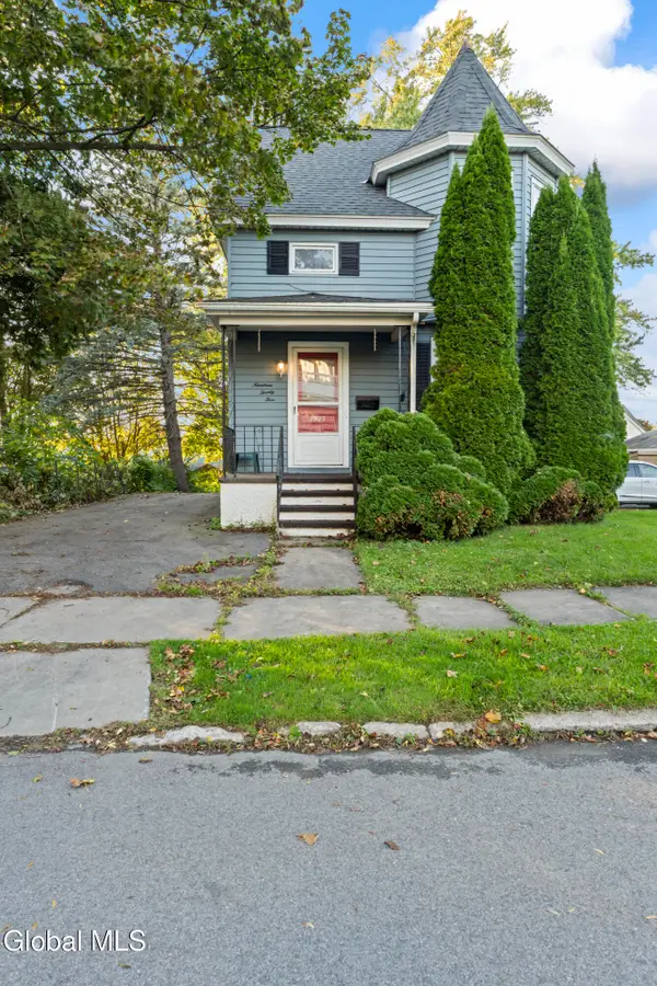 1925 Avenue B, Schenectady, NY 12308