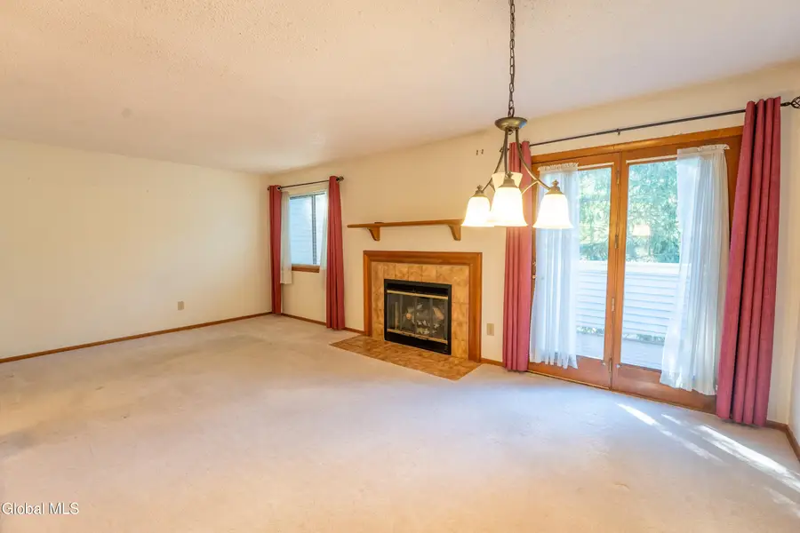 214 Yorktown Drive, Halfmoon, NY 12065 - #3