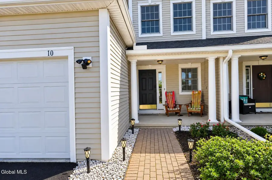 10 Lori Jean Place, Troy, NY 12182 - #2