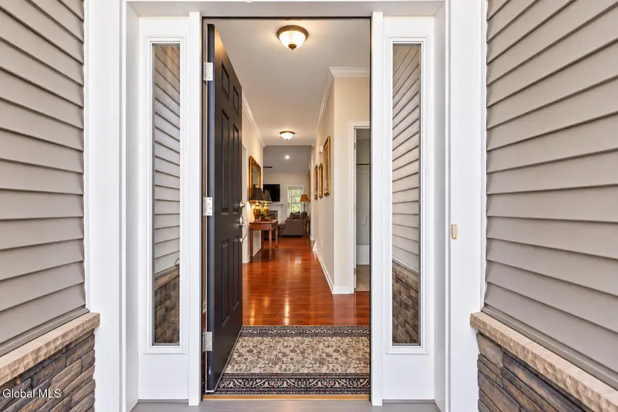 26 Jessica Lane, Glenmont, NY 12077 - #3