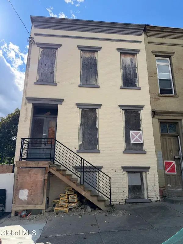 8 Alexander Street, Albany, NY 12202