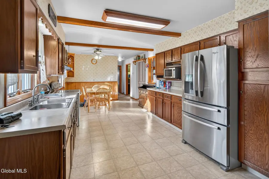8 Helen Terrace, Loudonville, NY 12211 - #3