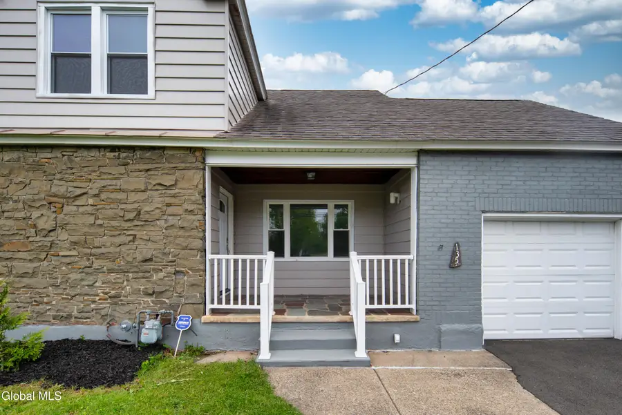 135 Freemans Bridge Road, Schenectady, NY 12302 - #2