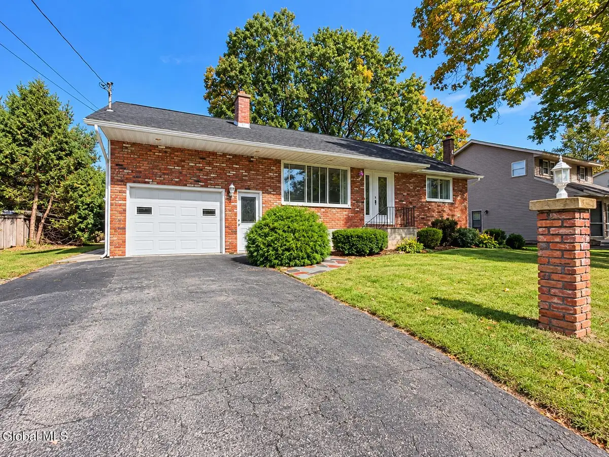 145 Fabian Drive, Rotterdam, NY 12306 - #1