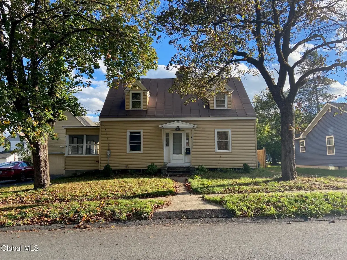 18 Cooper Street, Fort Edward, NY 12828 - #1