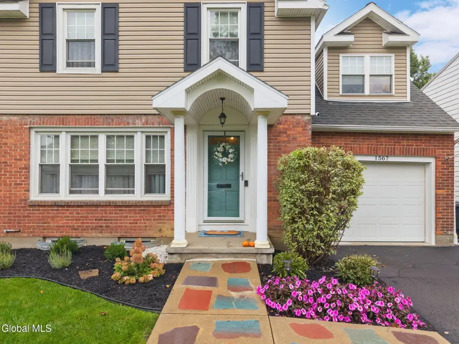 1567 Kingston Avenue, Schenectady, NY 12309 - #3