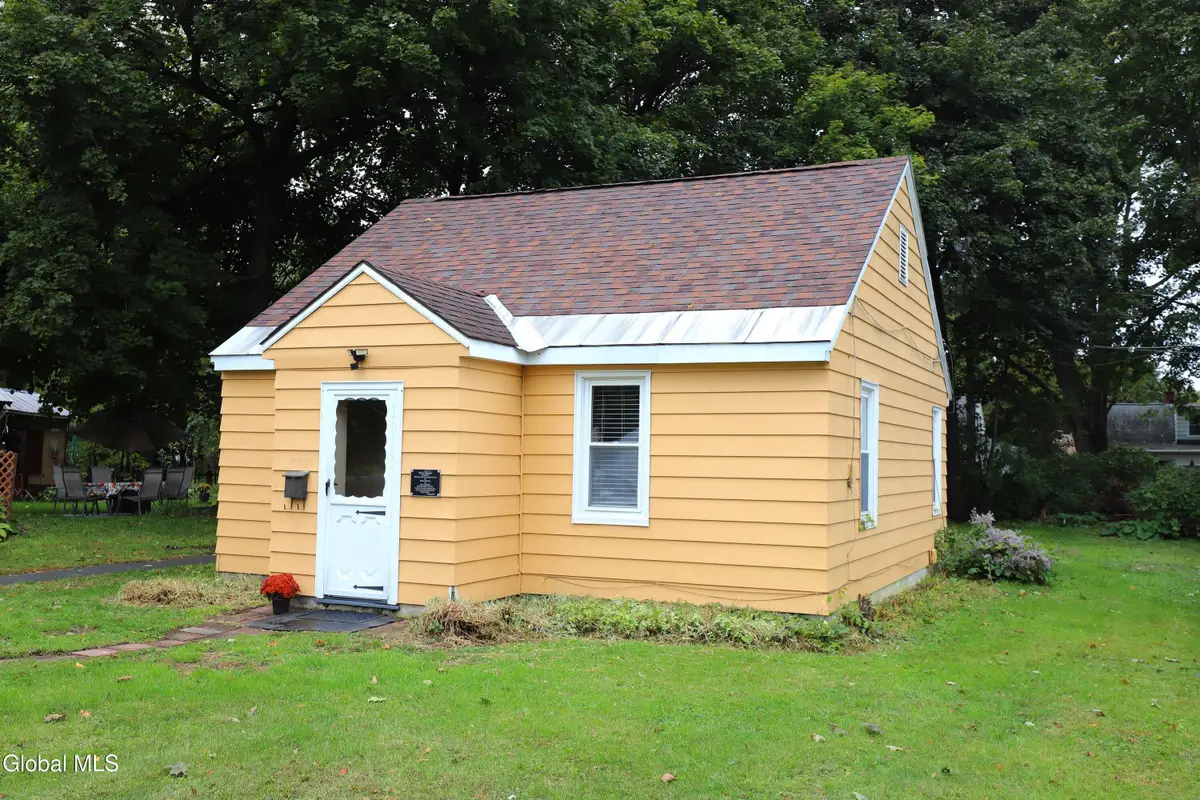 22 Virginia Boulevard, Glenville, NY 12302 - #1