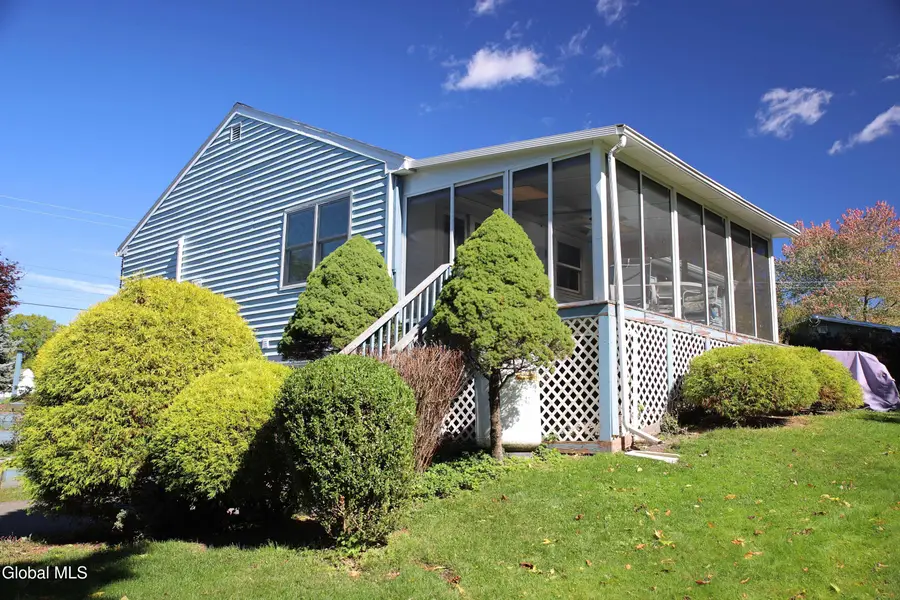 11 Breezedale Drive, Sand Lake, NY 12018 - #2