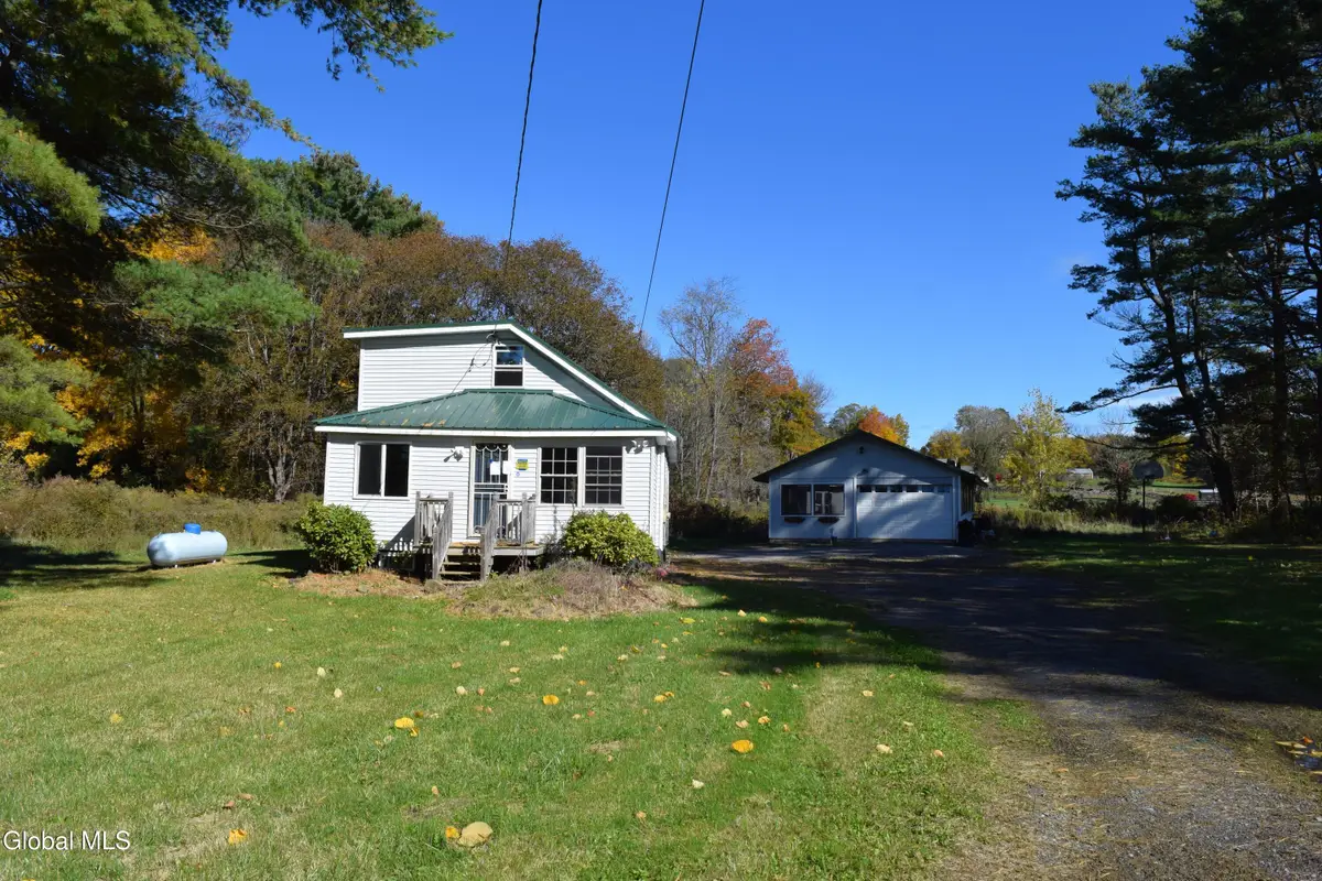 5886 Lake Road, Galway, NY 12074 - #1