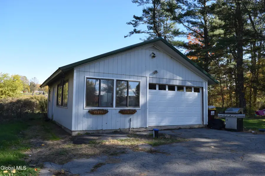 5886 Lake Road, Galway, NY 12074 - #2