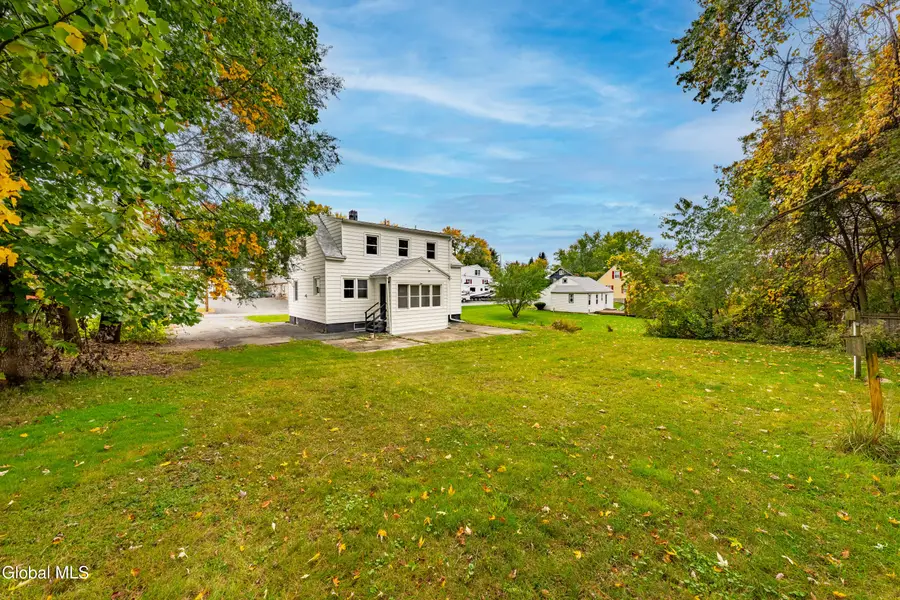 27 Bellemeade Street, North Greenbush, NY 12198 - #2