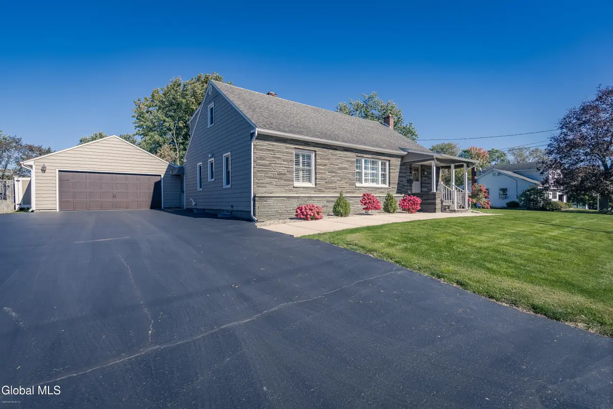 25 Columbia Street, Amsterdam, NY 12010 - #1
