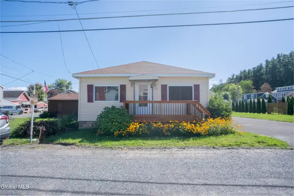 112 2nd Street, Malta, NY 12866