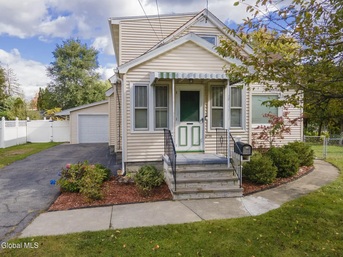 2131 Curry Road, Schenectady, NY 12303 - #1