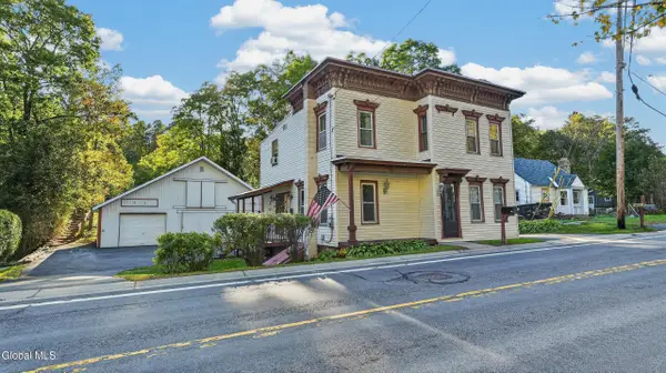 57 Fort Johnson Avenue, Amsterdam, NY 
