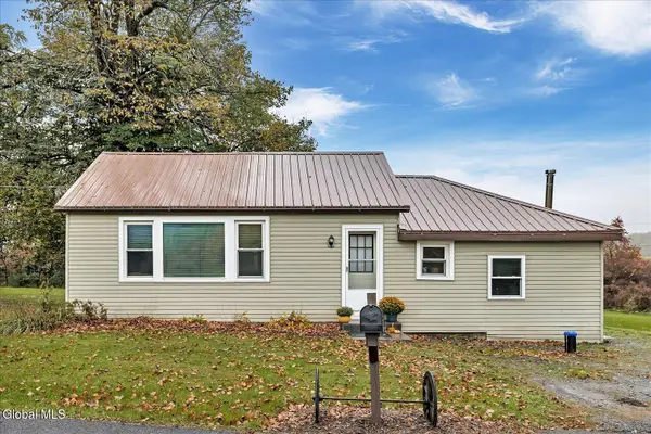 405 Spicer Road, Hoosick Falls, NY 12090