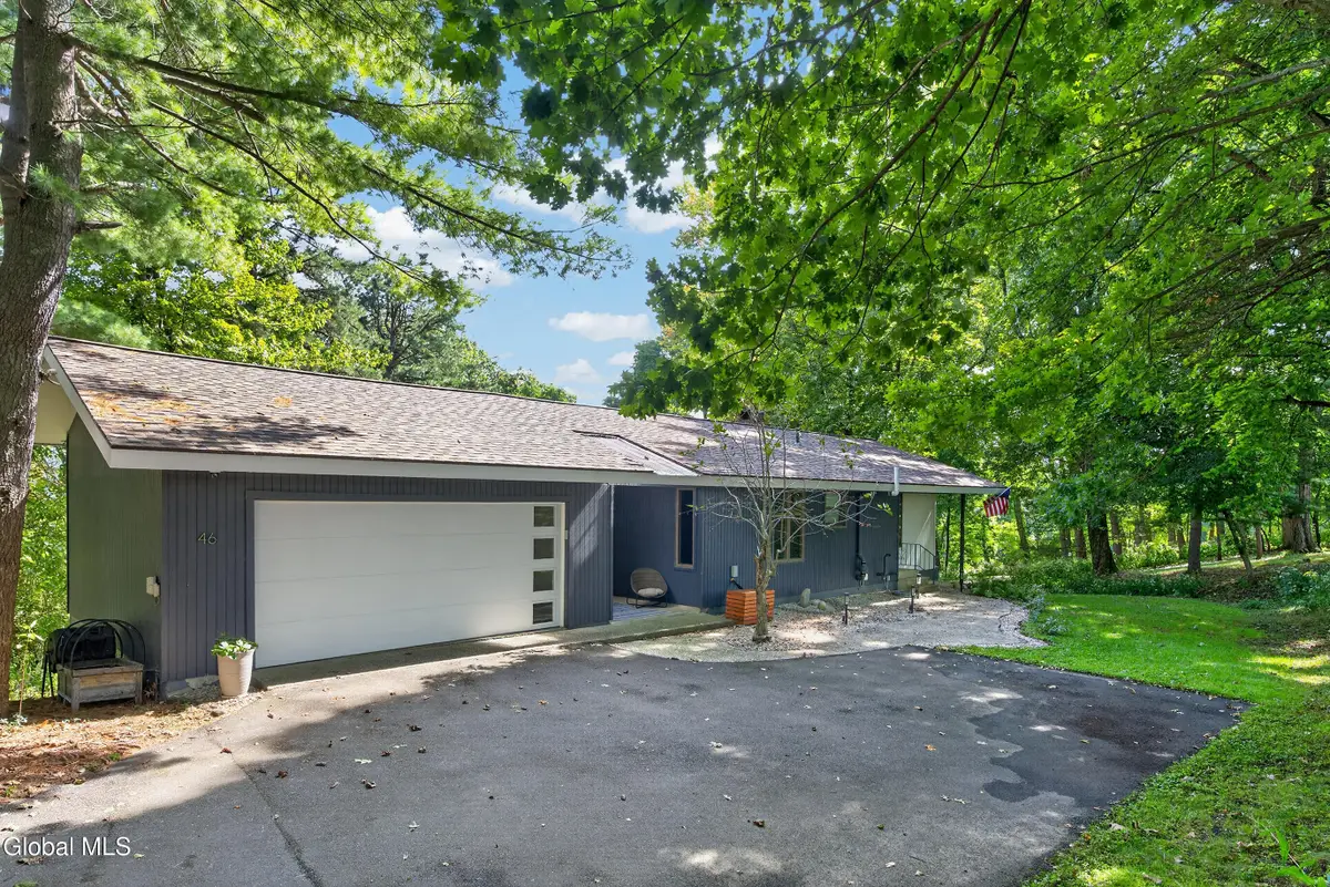 46 East Road, Troy, NY 12180 - #1