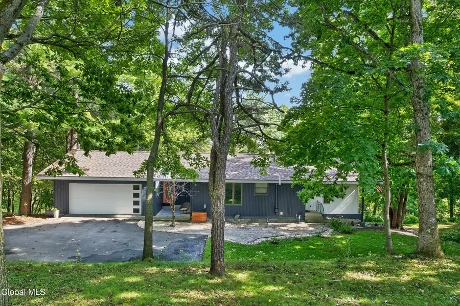 46 East Road, Troy, NY 12180 - #2