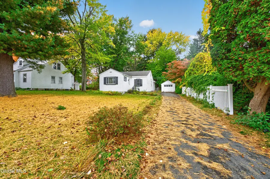 6 George Street, Latham, NY 12110 - #2