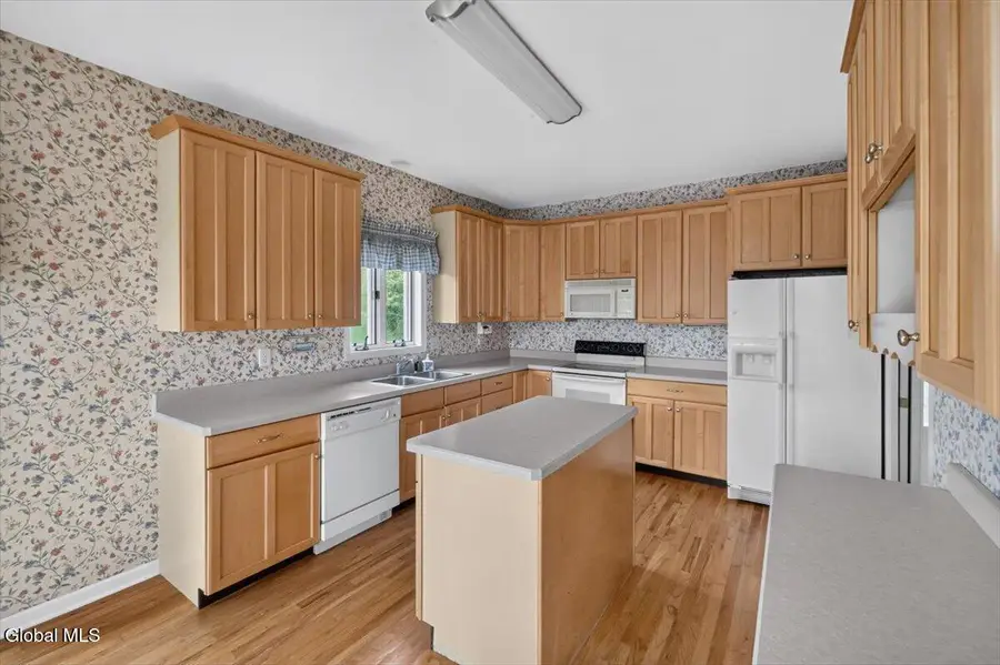 3 Mallard Drive, Clifton Park, NY 12148 - #3