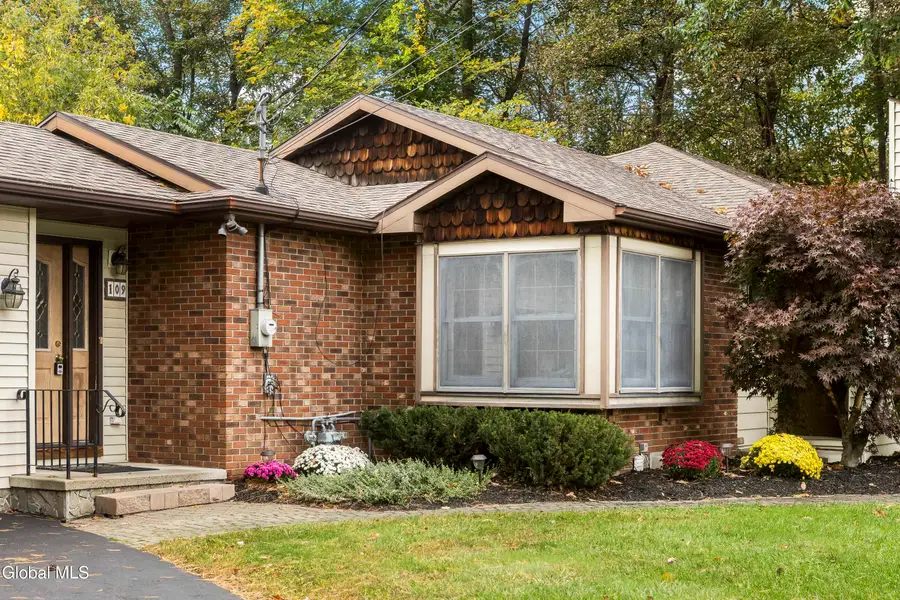 109 Joseph Court, Troy, NY 12180 - #2