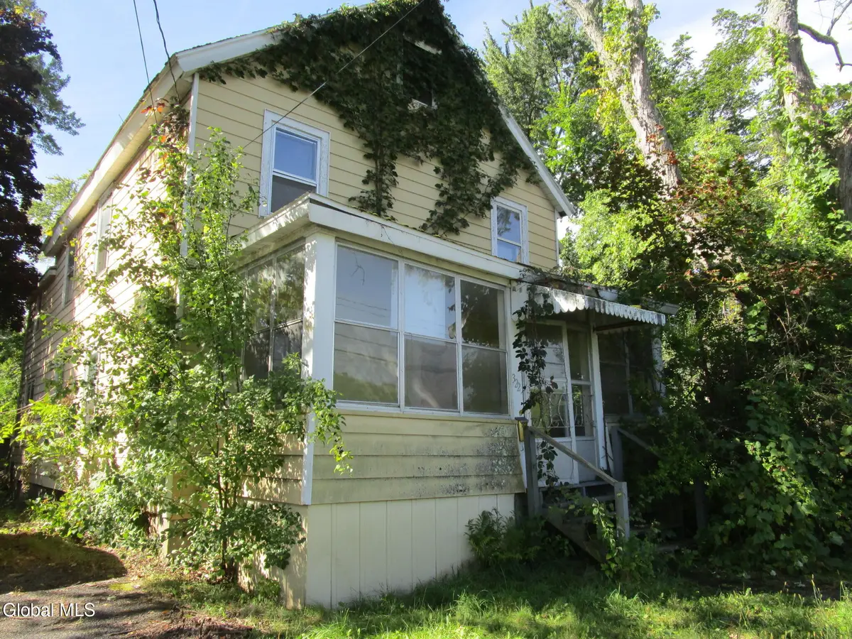 322 Vliet Boulevard, Cohoes, NY 12047 - #1