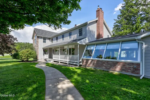23 Flower Road, Troy, NY 12180