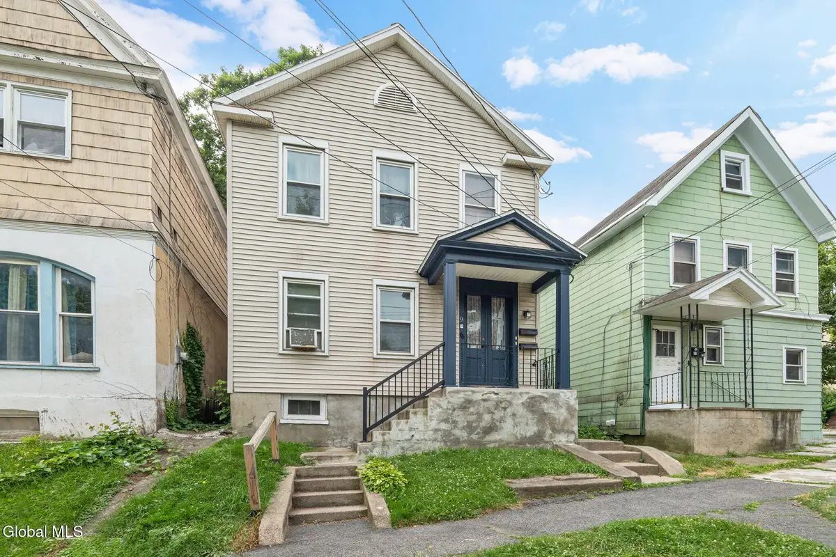 9 Jackson Place, Schenectady, NY 12308 - #1