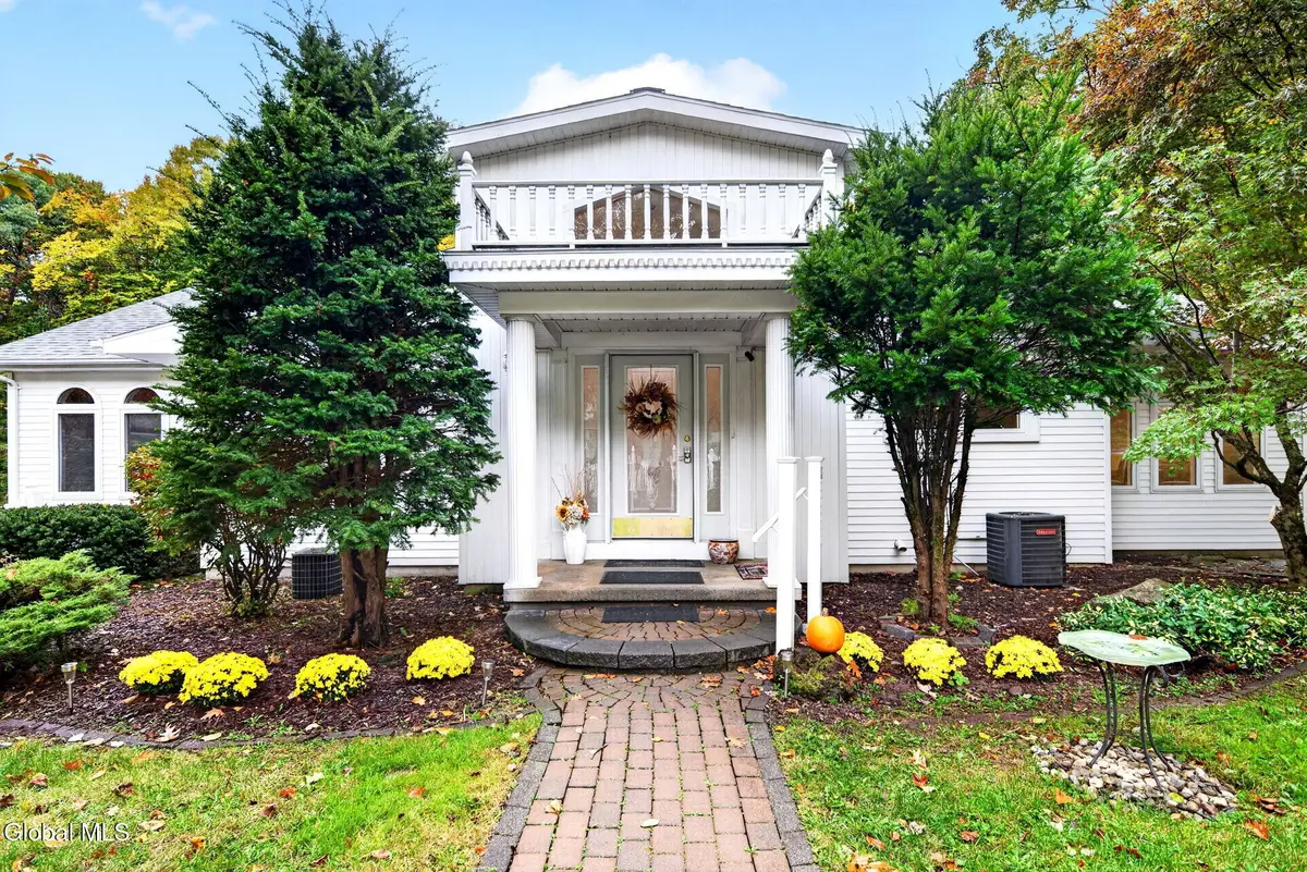 72 Fredericks Road, Glenville, NY 12302 - #1