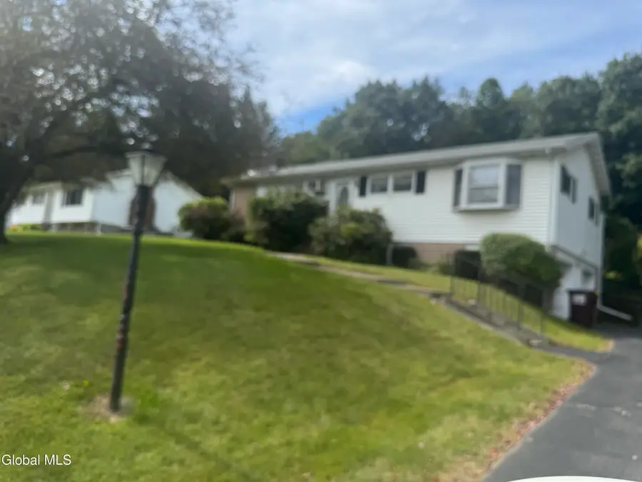 16 Judd Lane, North Greenbush, NY 12198 - #2