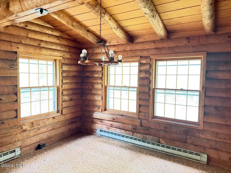 606 Mac Elroy Road, Clifton Park, NY 12019 - #3