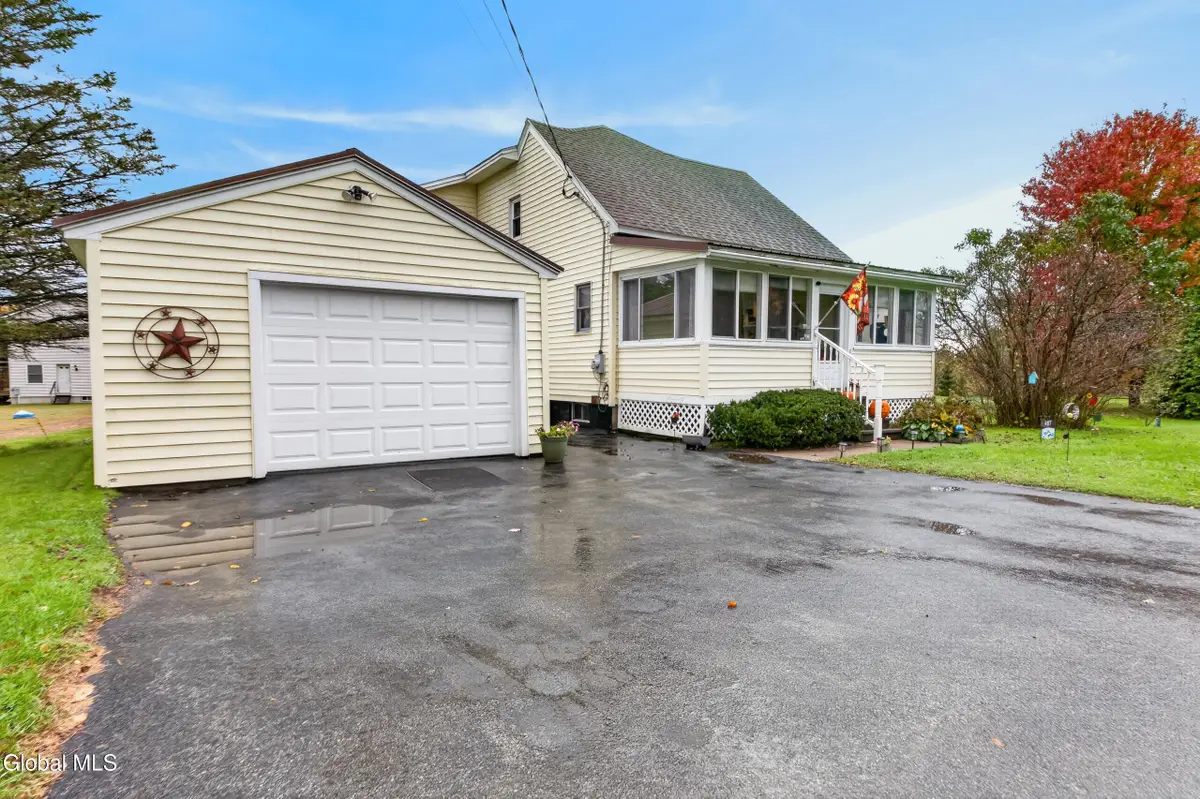 487 County Highway 102, Gloversville, NY 12078 - #1