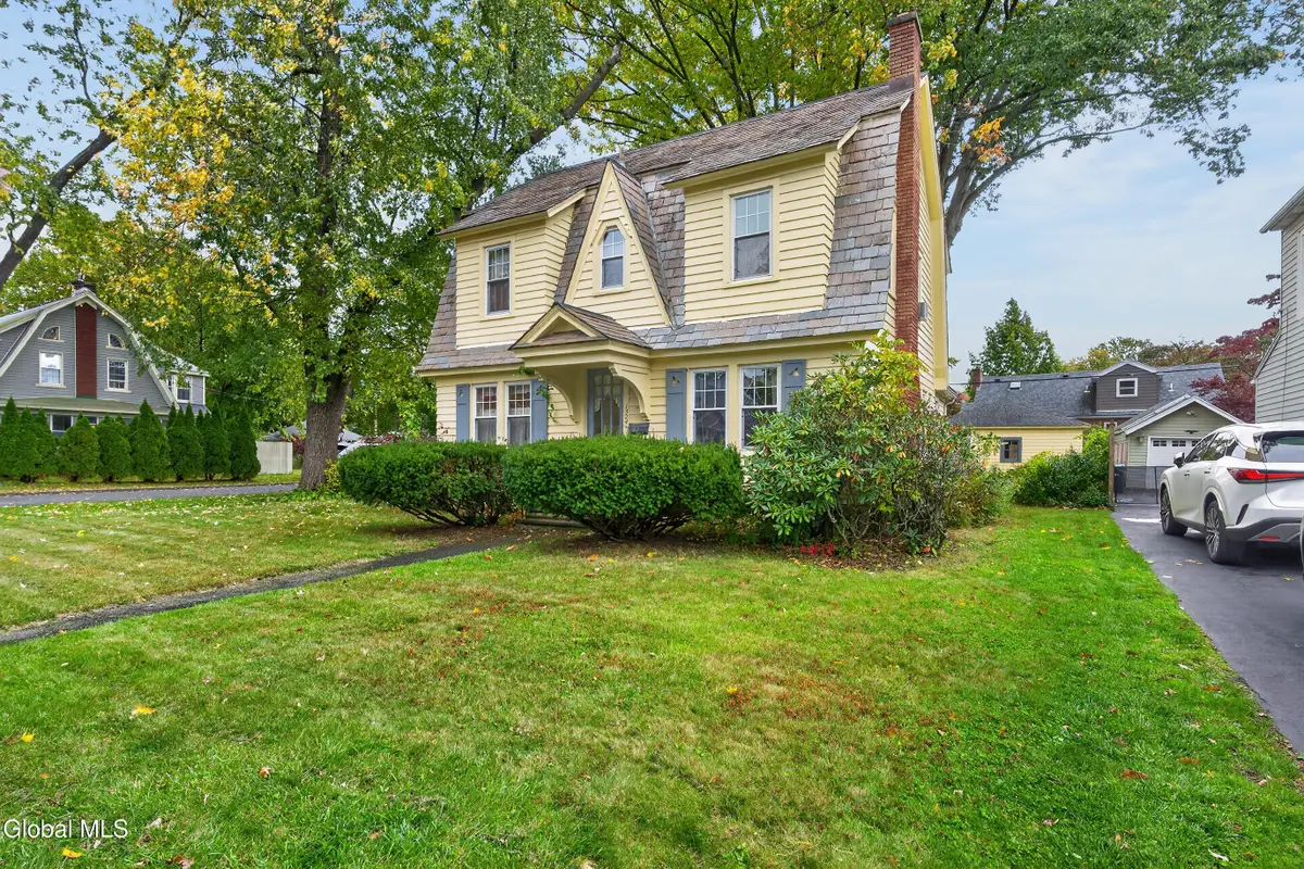 1324 Regent Street, Niskayuna, NY 12309 - #1