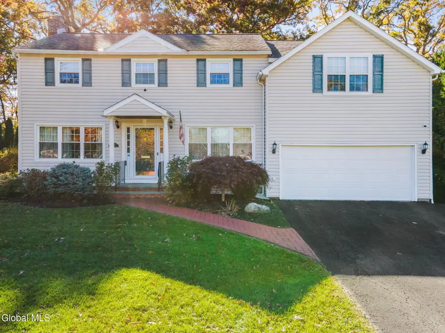 2108 E Baker Avenue, Niskayuna, NY 12309 - #3