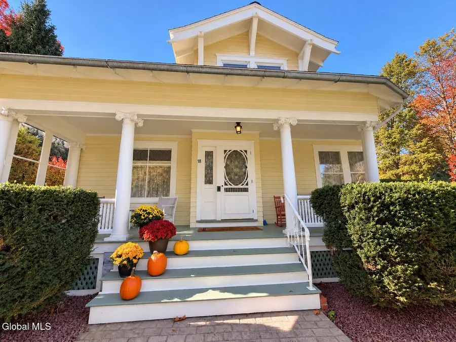 18 Orient Avenue, Averill Park, NY 12018 - #2