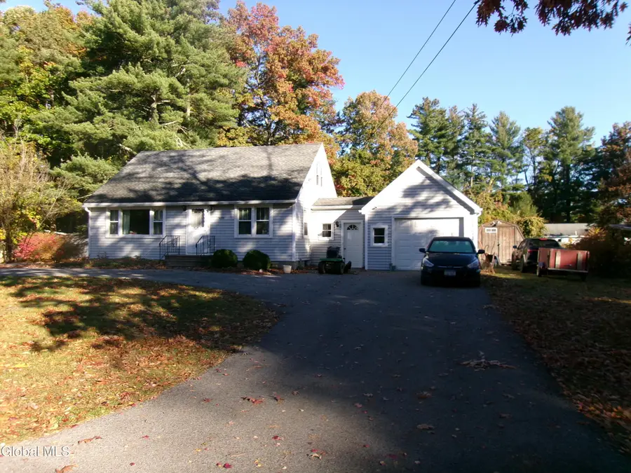 3075 Sunset Lane, Guilderland, NY 12303 - #2