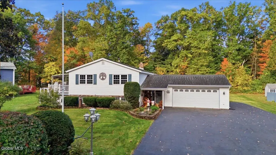 32 Van Tassell Lane, Ballston Spa, NY 12020 - #2