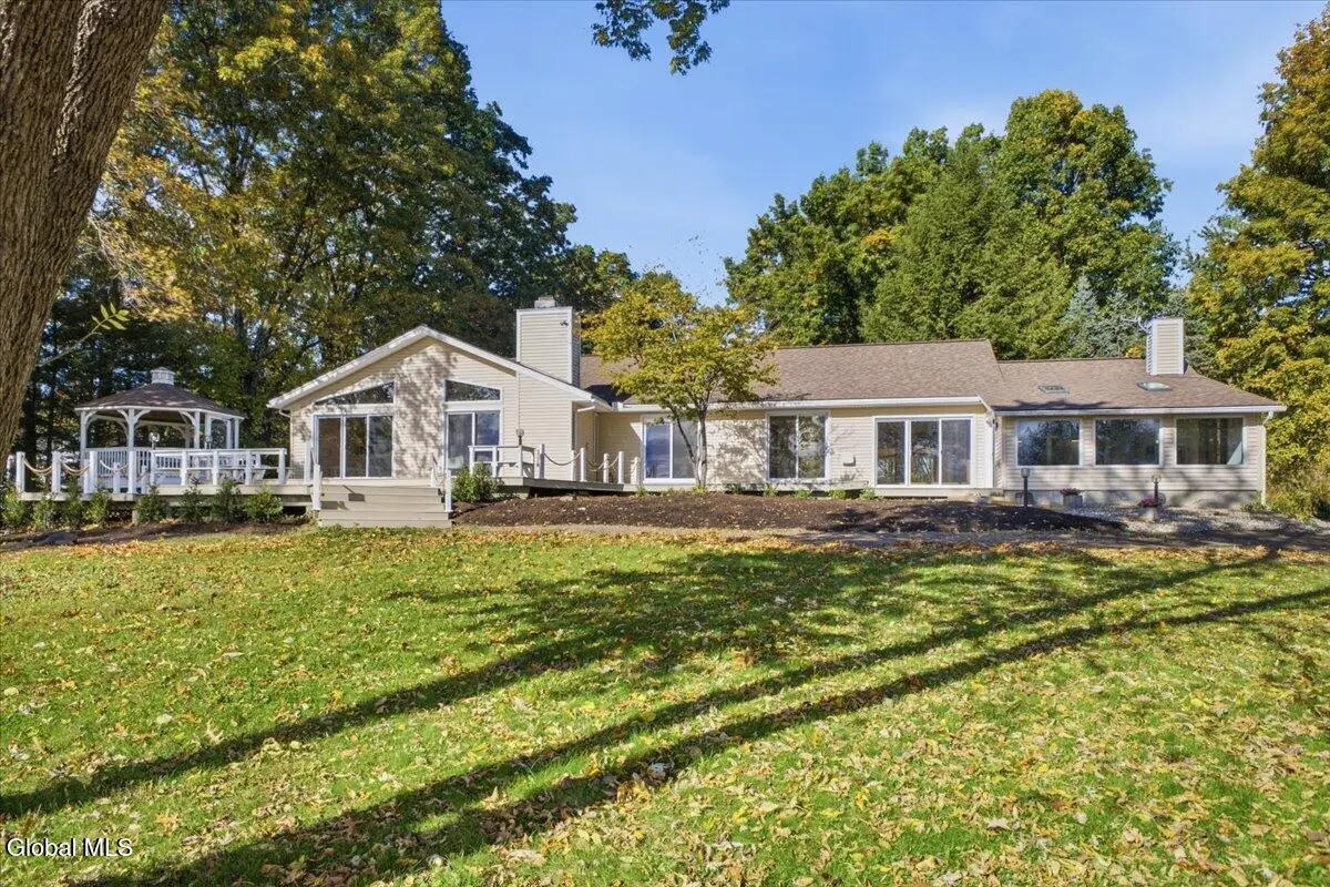 20 Beach Road, Halfmoon, NY 12065 - #1