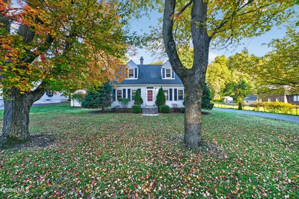971 Riverview Road, Niskayuna, NY 12309
