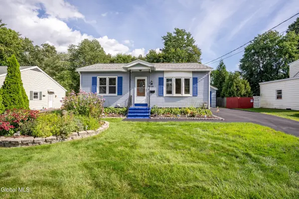 438 Clayton Road, Schenectady, NY 12304