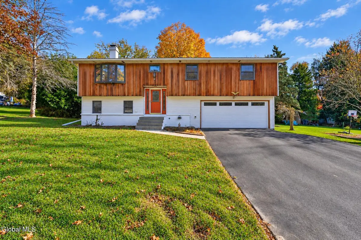 34 Pine Avenue, Wynantskill, NY 12198 - #1