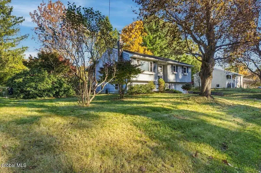 24 Patricia Lane, Saratoga Springs, NY 12866 - #2