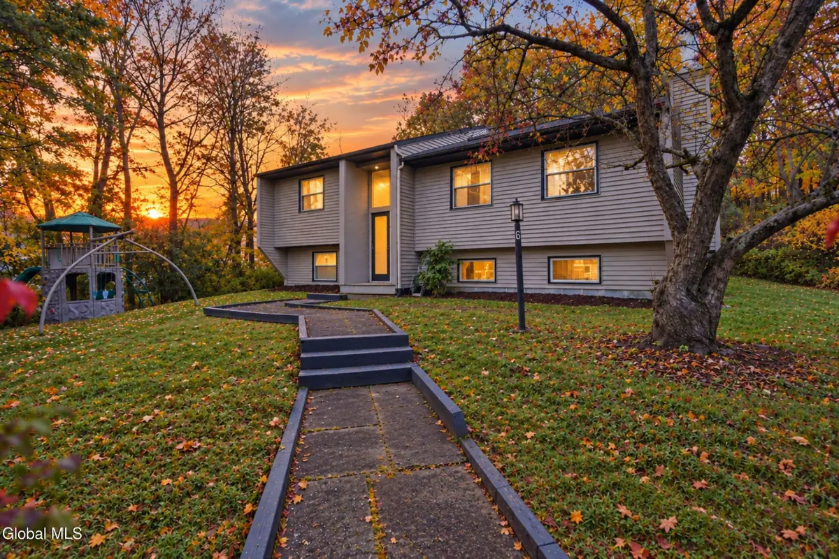 6 Ashford Lane, Colonie, NY 12309 - #1
